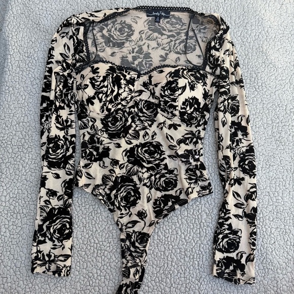 NWOT Floral Black and tan Roses Mesh Bodysuit - Nude - Picture 4 of 6